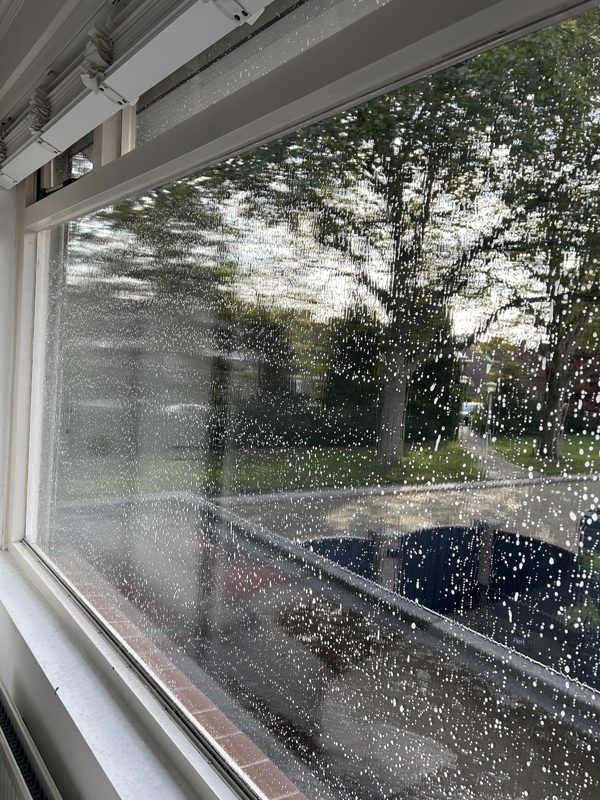 Glasbewassing aan de binnenzijde