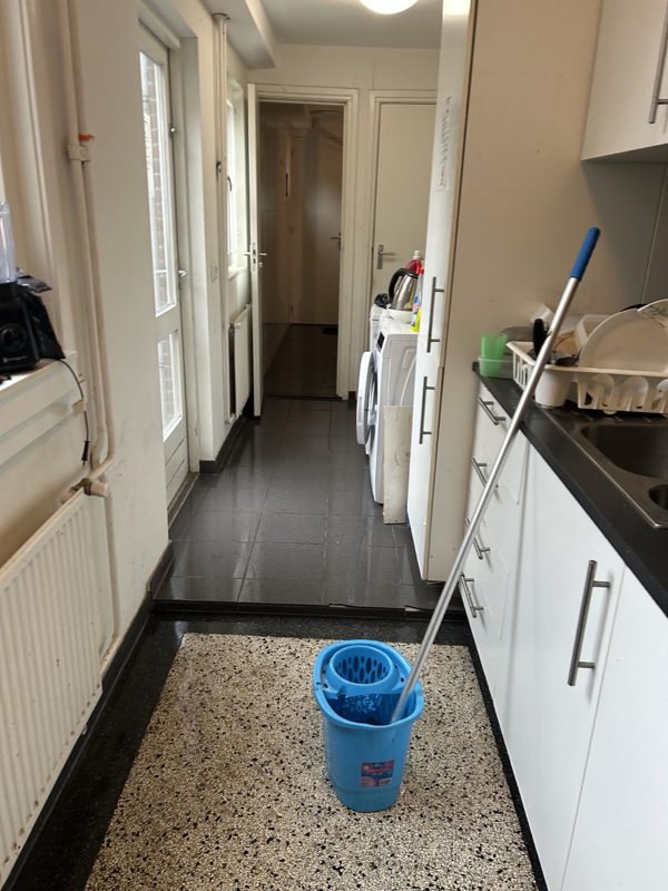 Vloeren schoonmaken